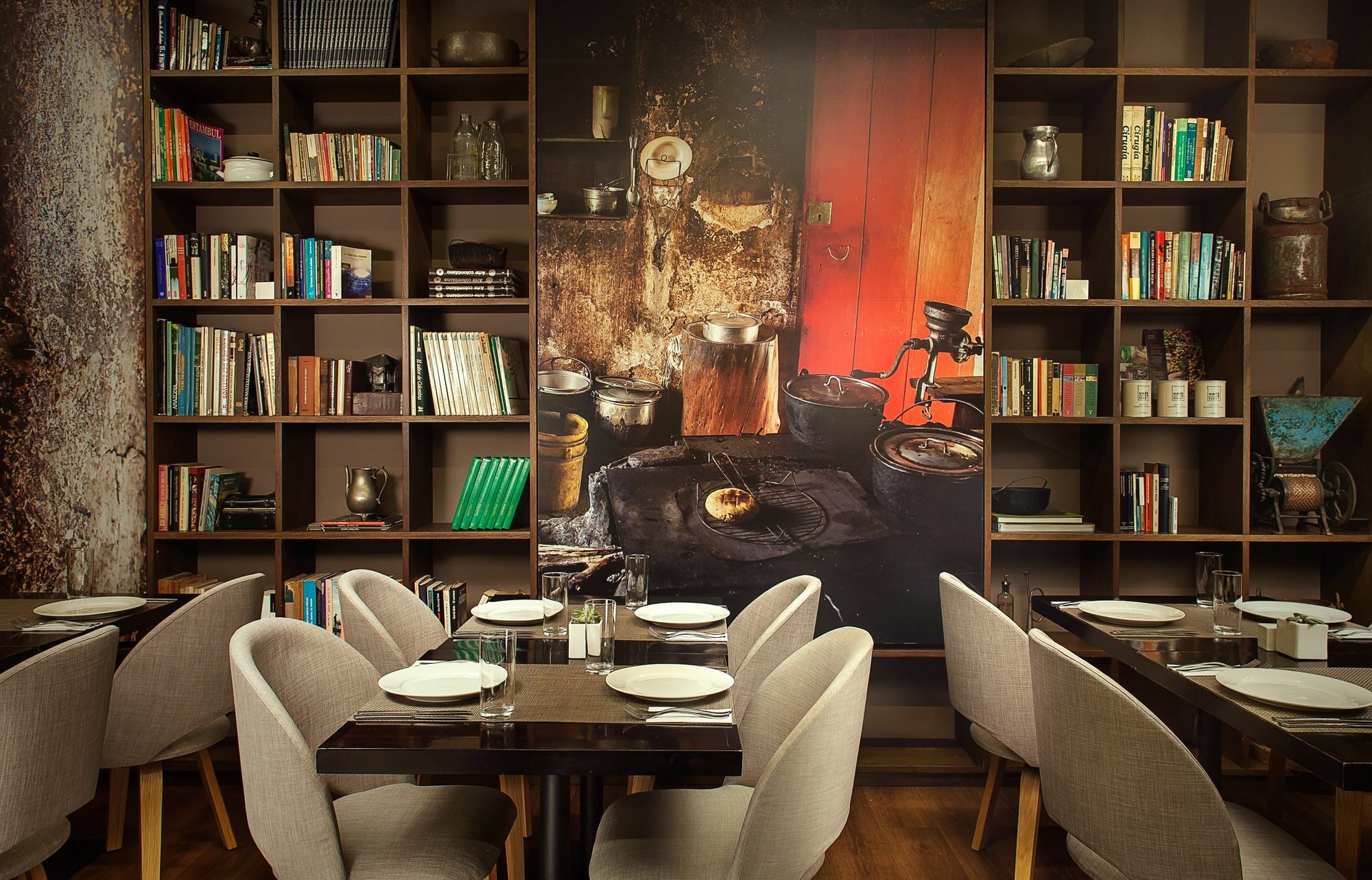 Sites Hotel 메딜린 외부 사진 Restaurant Library